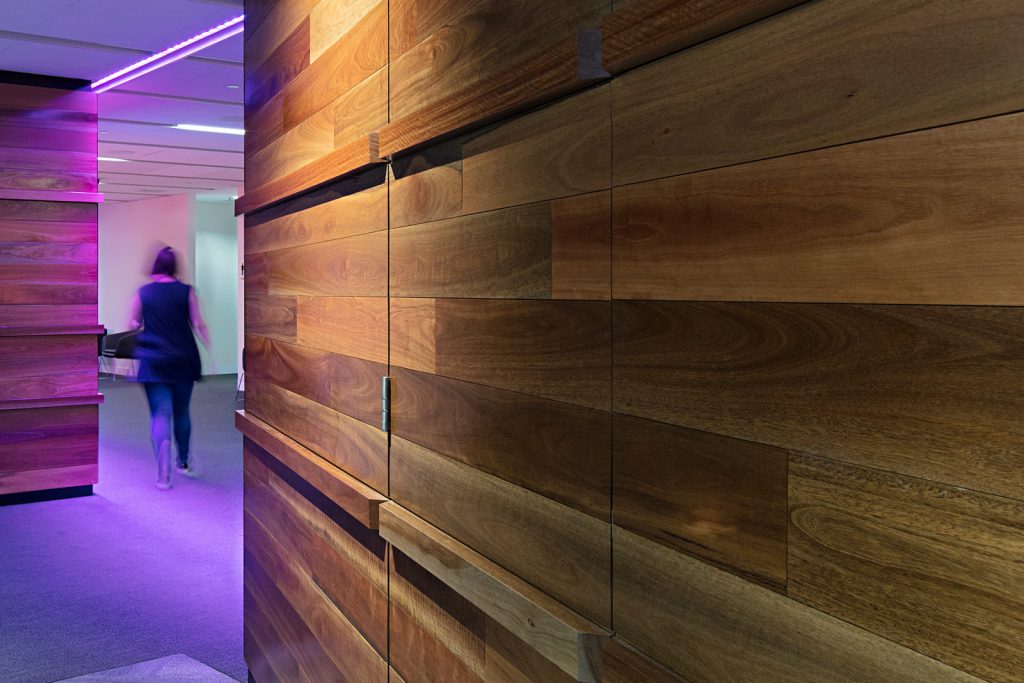 ISM created custom joinery for the Customer Insight Centre on level 1 of the Telstra 424 Exhibition Street Building.