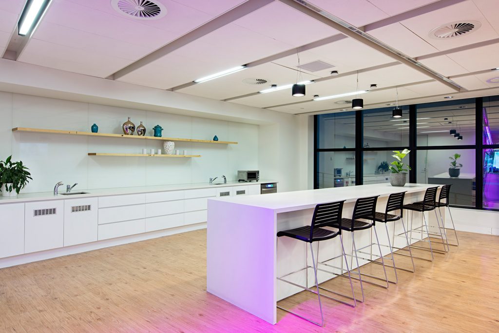 ISM created custom joinery for the Customer Insight Centre on level 1 of the Telstra 424 Exhibition Street Building.